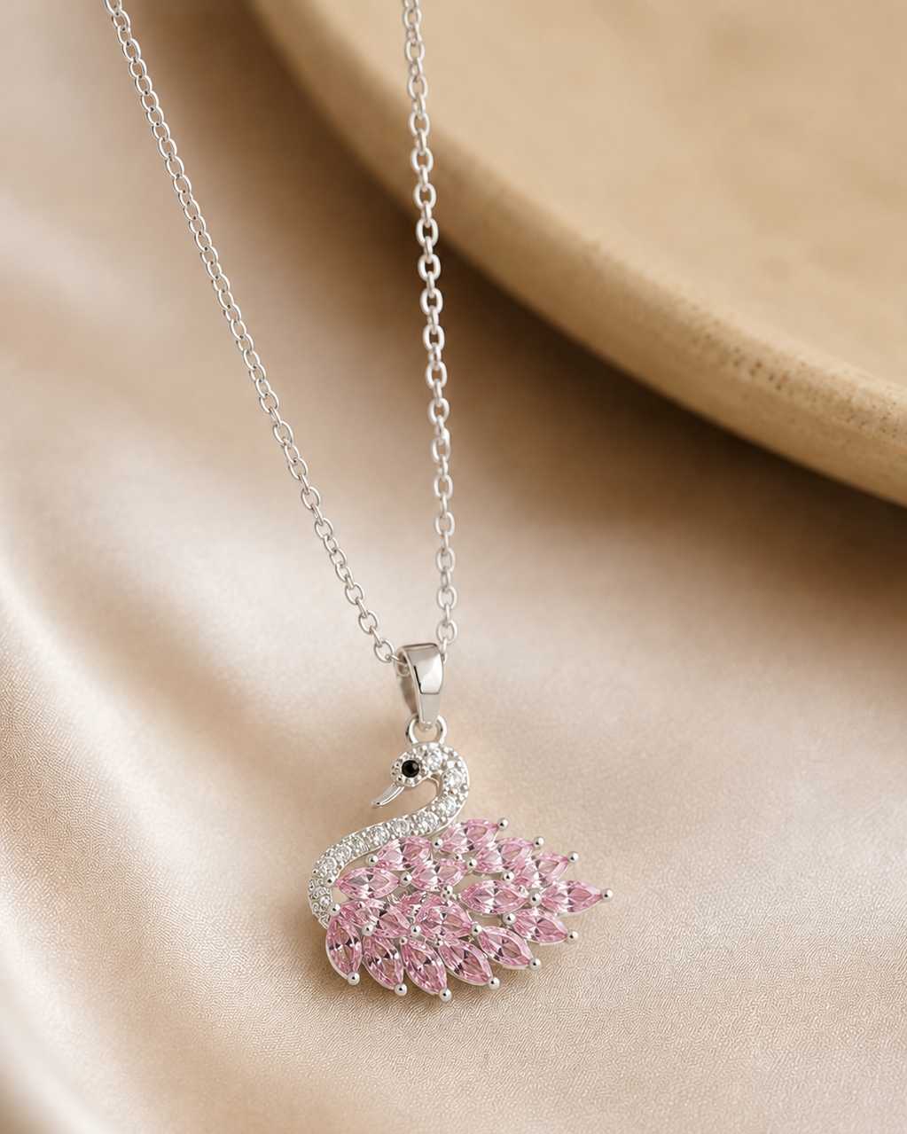 Collier cygne