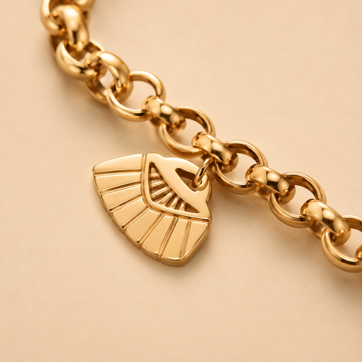 Bracelet Charms Doré Élégance